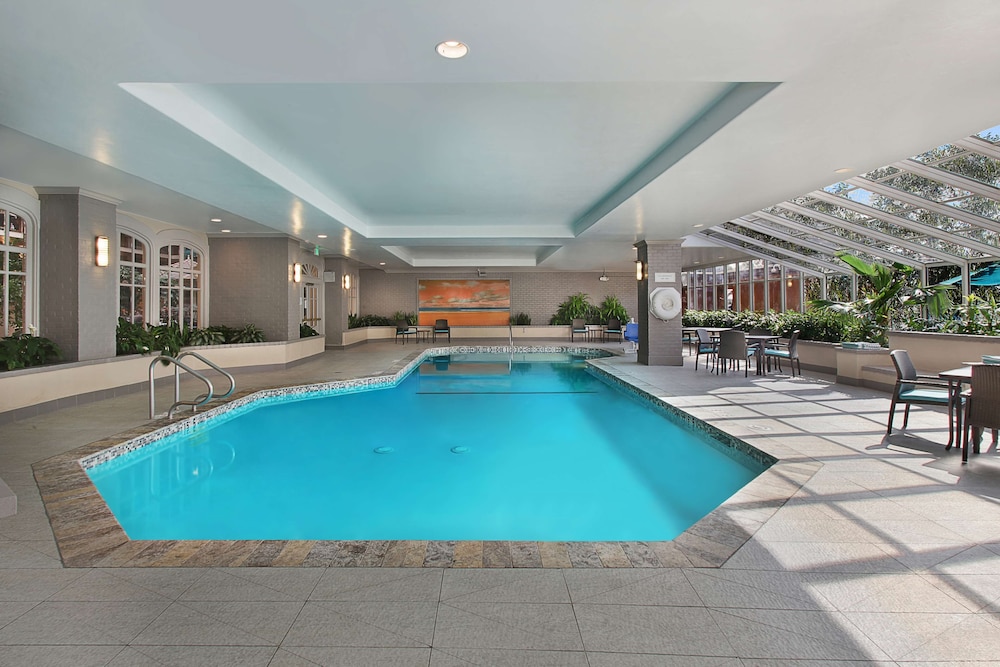 Embassy Suites by Hilton Anaheim North - photo 14