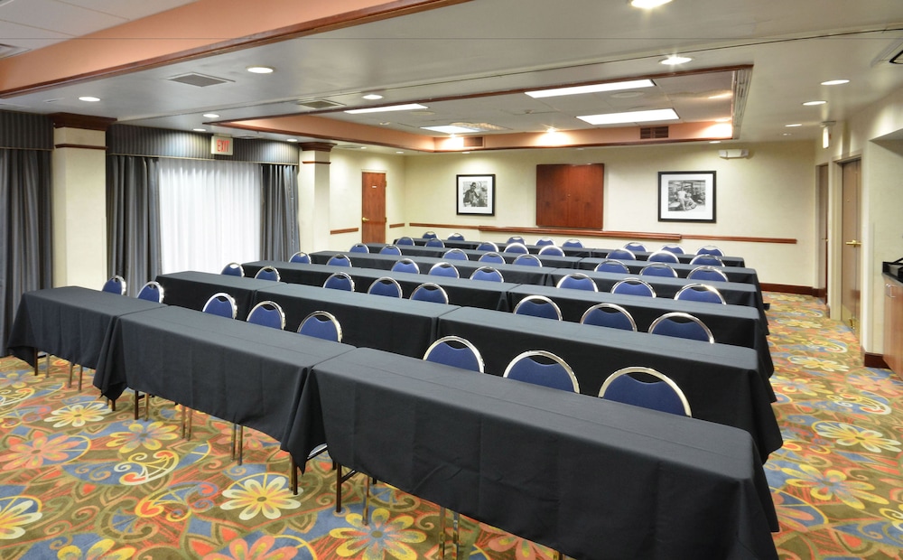 Hampton Inn Raleigh Capital Blvd. North - photo 48