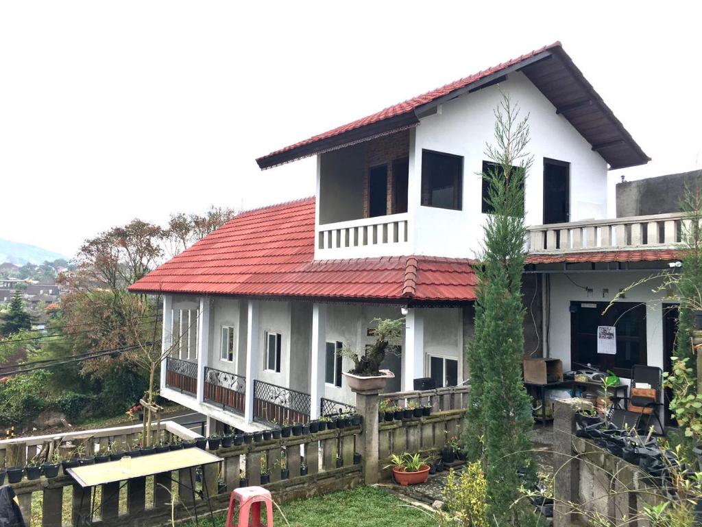 Ayudia Camp Bali — 5-Star Luxury Hotel in Baturiti, Indonesia