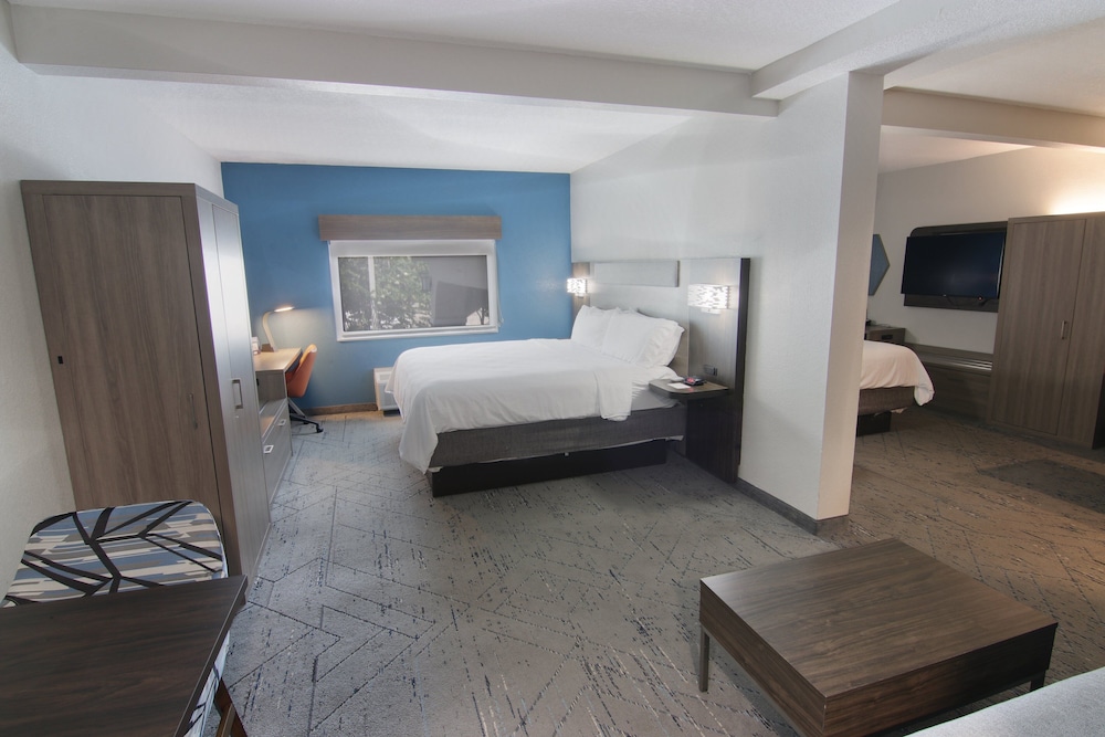 Holiday Inn Express & Suites Ft. Lauderdale Airport West by IHG - photo 20