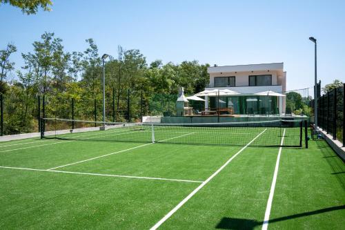 NEW Luxury Villa Noel with Tennis court — 4-Star Luxury Hotel in Privlaka, Croatia