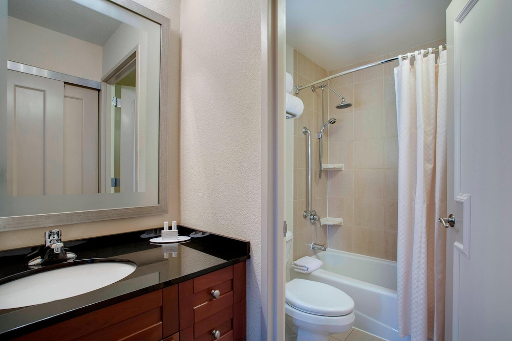 Residence Inn by Marriott New York Manhattan Times Square - photo 25