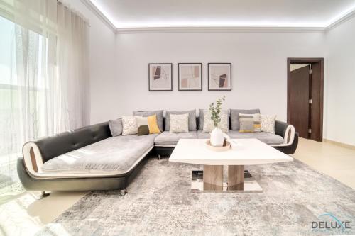 Ritzy 1BR at Global Golf Residence 2 Sports City by Deluxe Holiday Homes — 4-Star Luxury Hotel in Dubai, United Arab Emirates