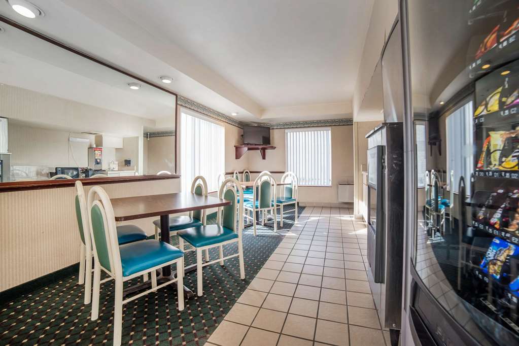Rodeway Inn & Suites Nampa - photo 24