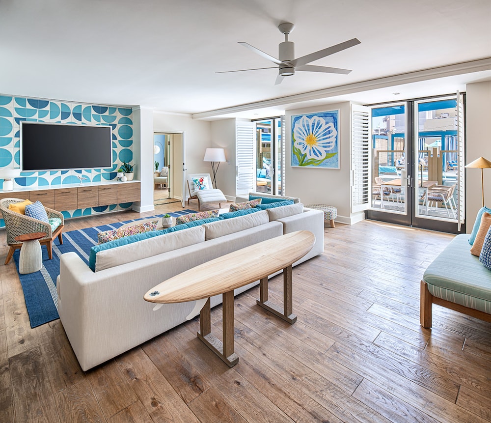 Margaritaville Hotel San Diego Gaslamp Quarter - photo 25
