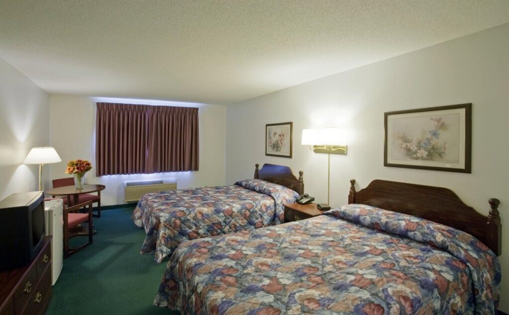 Americas Best Value Inn Holts Summit Jefferson City - photo 7
