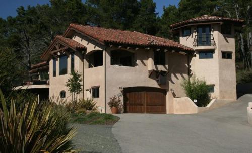 Casa Spring Special — 4-Star Luxury Hotel in Cambria, United States
