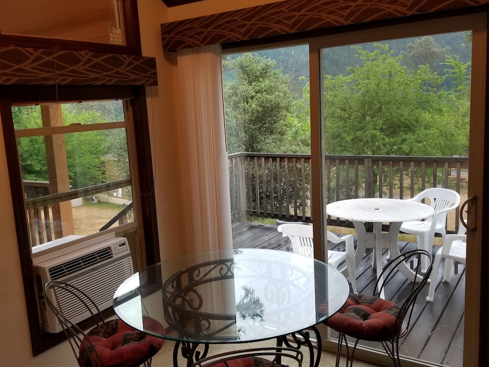Lakeview Terrace Resort - photo 33