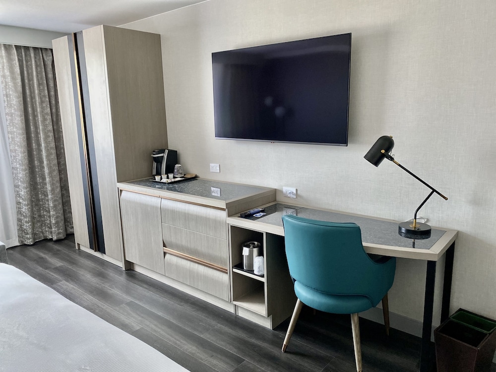DoubleTree by Hilton San Francisco South Airport Blvd - photo 13