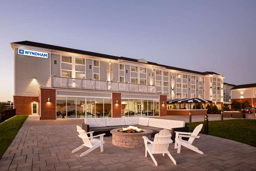 Wyndham Newport Hotel in Middletown, United States