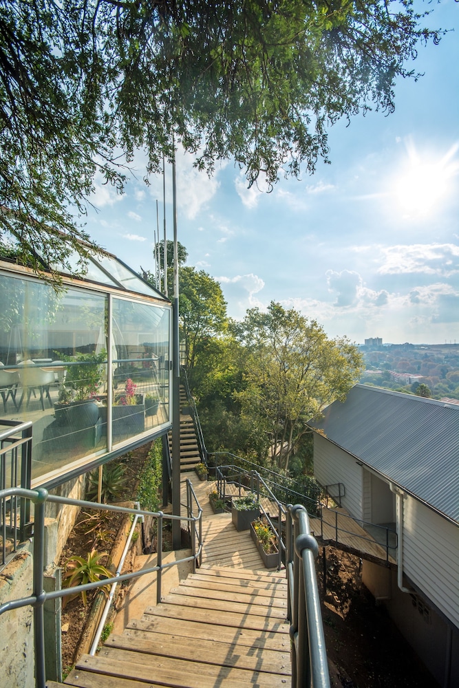 Pablo House — 4-Star Luxury Hotel in Johannesburg, South Africa