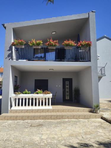 Apartments Stipanovic — 4-Star Luxury Hotel in Biograd Na Moru, Croatia