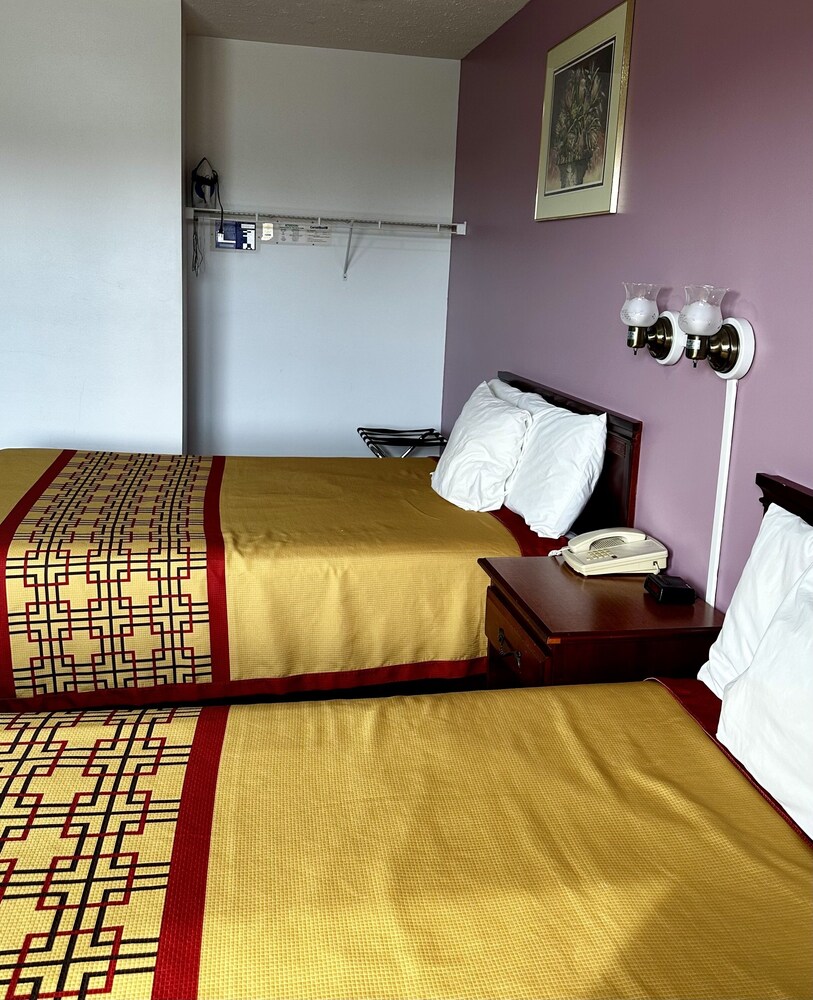 Attica Inn - photo 13