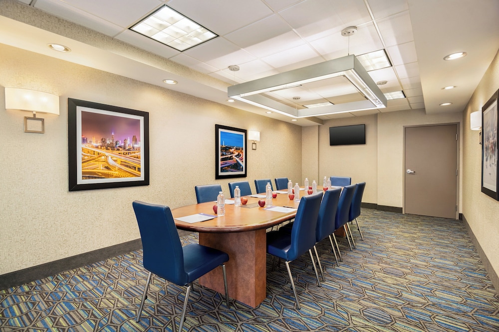 Holiday Inn Express Hotel & Suites Fredericksburg by IHG - photo 44