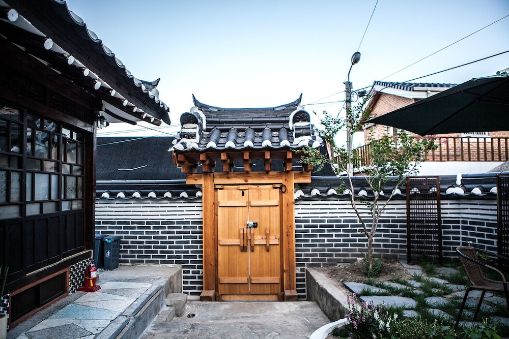 BongHwangJae Hanok in Gongju, South Korea
