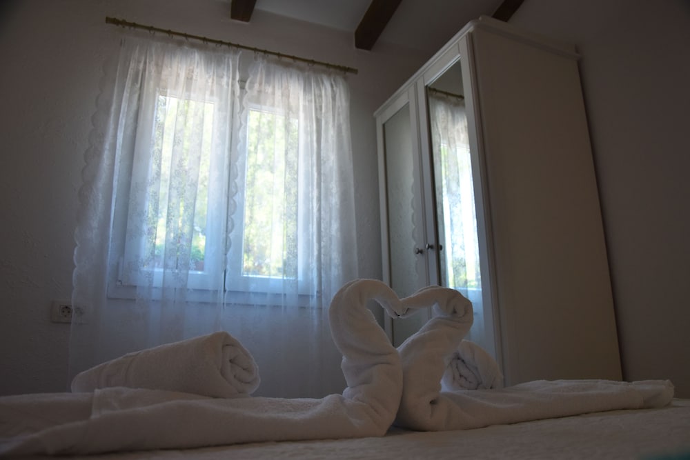 Levantara Kamp — Tisno — photo 4
