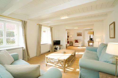 Strandhaus Falshöft 3 — 4-Star Luxury Hotel in Kappeln, Germany