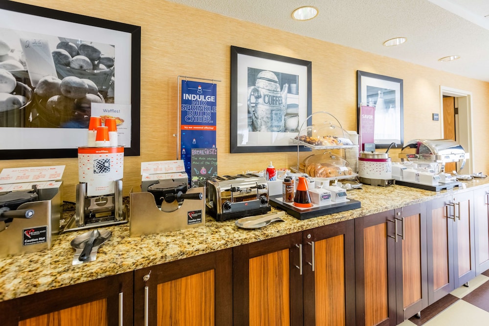 Hampton Inn St. Charles St. Peters - photo 37