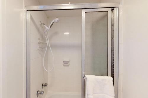 Harbor View Plaza #1203 — 4-Star Luxury Hotel in Honolulu, United States