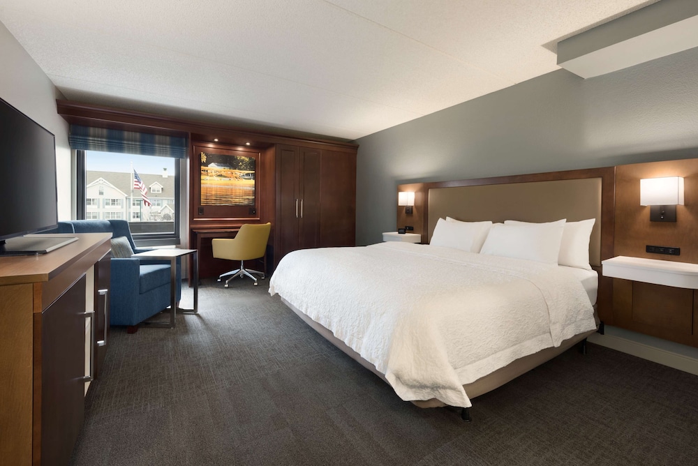 Hampton Inn Appleton Fox River Mall Area - photo 14