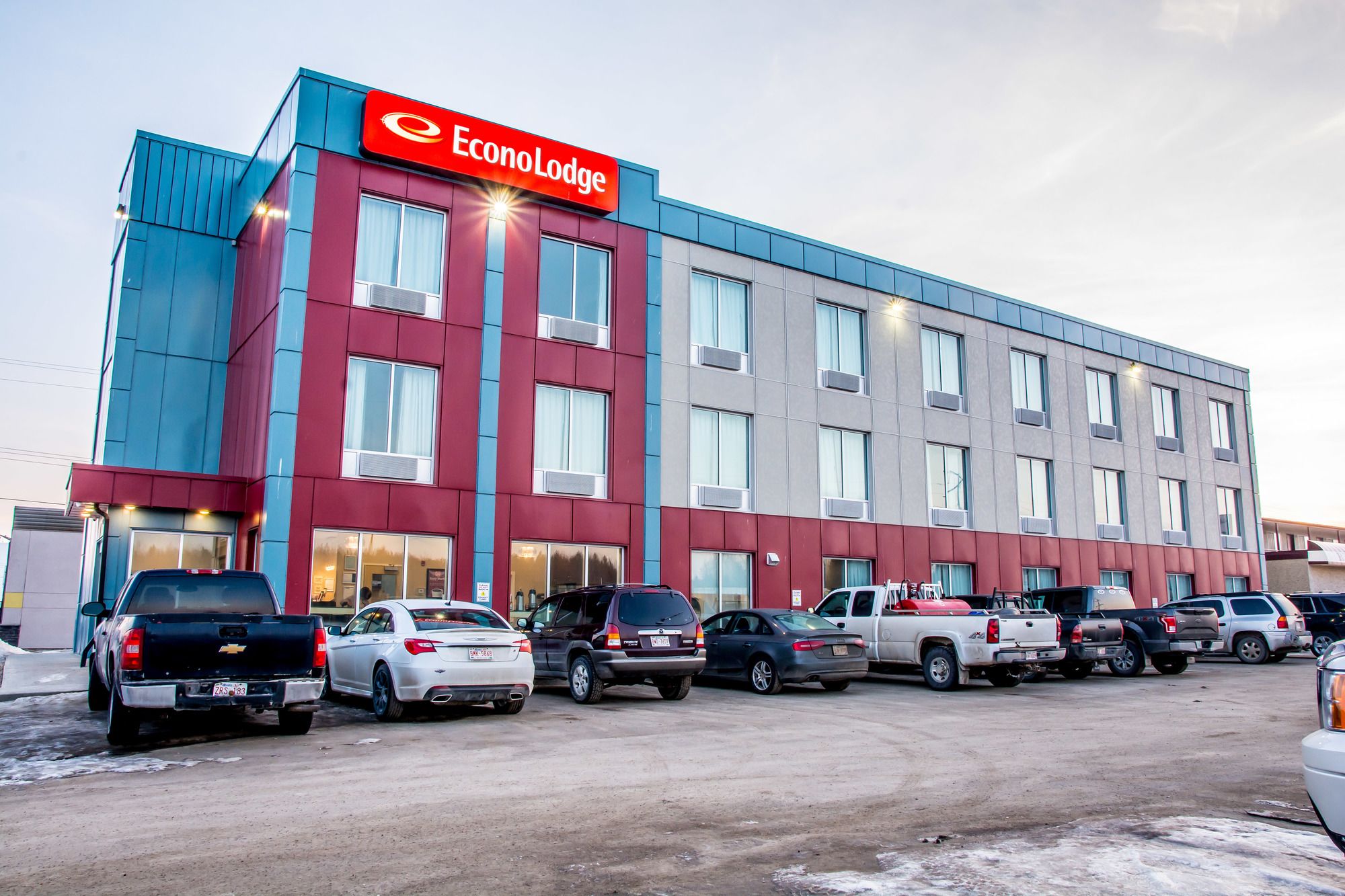 Econo Lodge Fox Creek Ab — Fox Creek