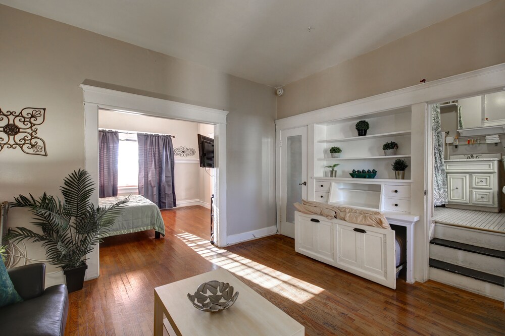 Ellison Suites - photo 53
