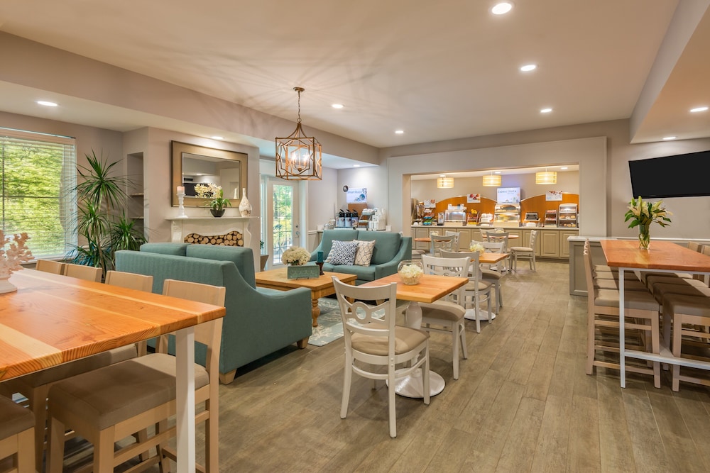 Holiday Inn Express Fairhope by IHG - photo 16