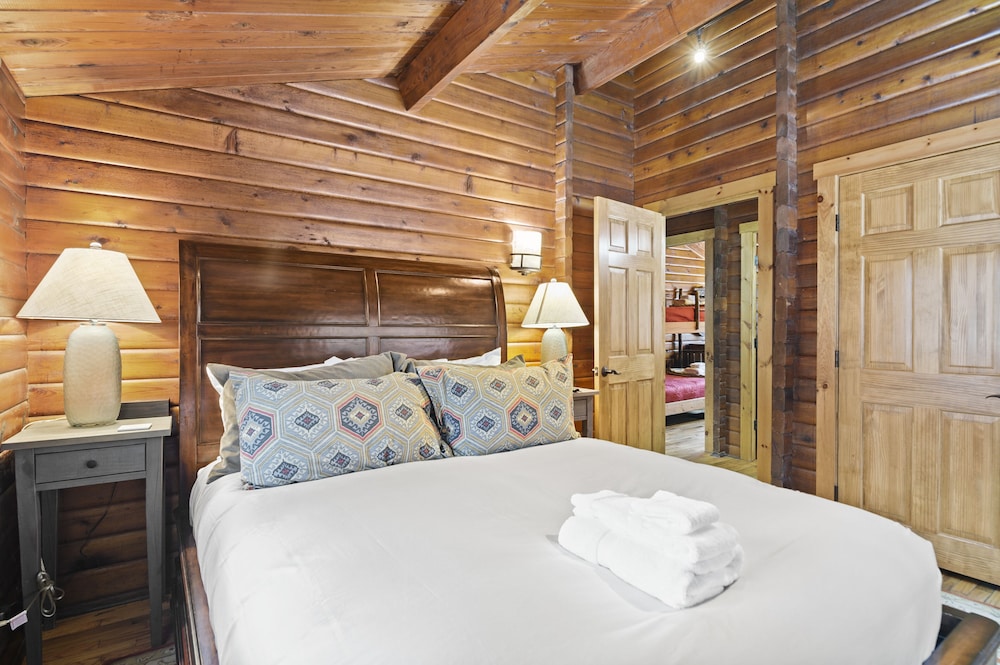 Brook Bound Inn - photo 9