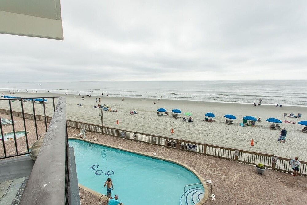 Royal Garden Resort 209 2 Bedroom Condo by RedAwning - photo 29
