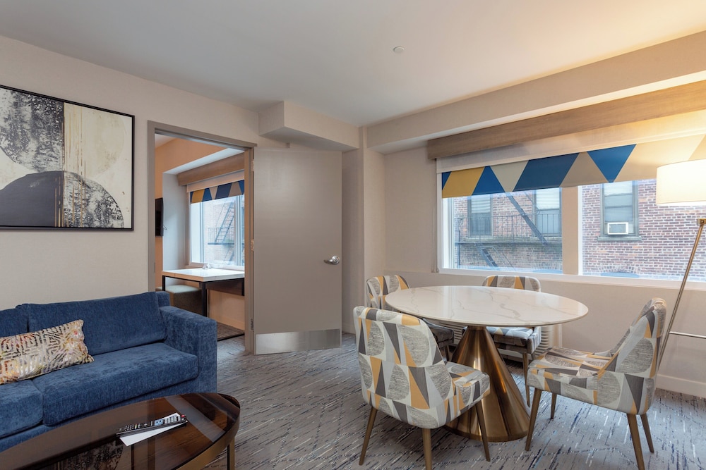 Holiday Inn Express New Rochelle by IHG - photo 10