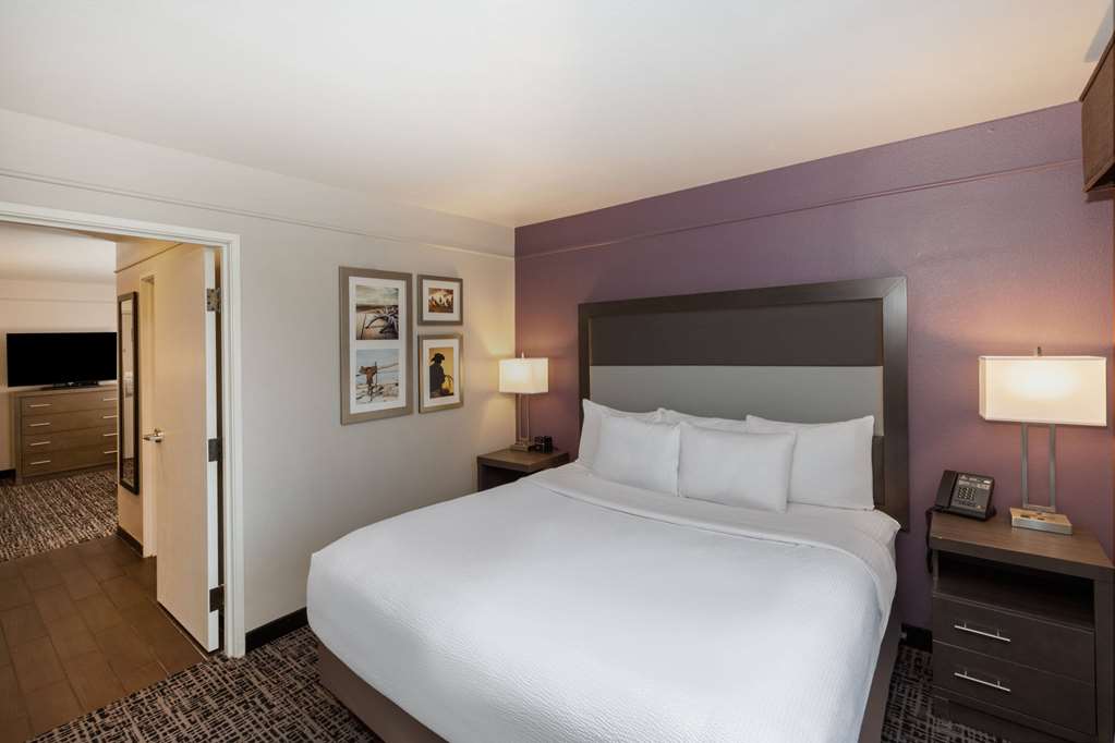 La Quinta Inn & Suites by Wyndham Rockwall - photo 31
