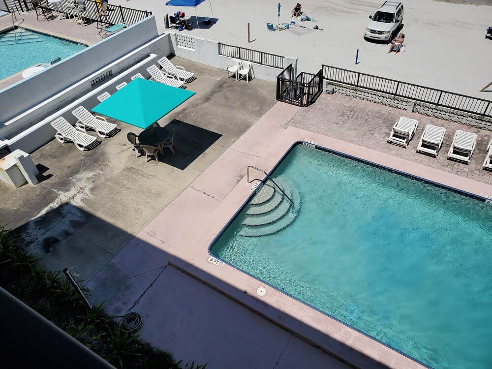 South Shore Motel - photo 20