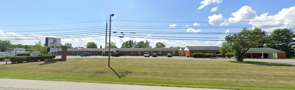 Hillcrest Motel By OYO Aurora IN Near Lawrenceburg - photo 48