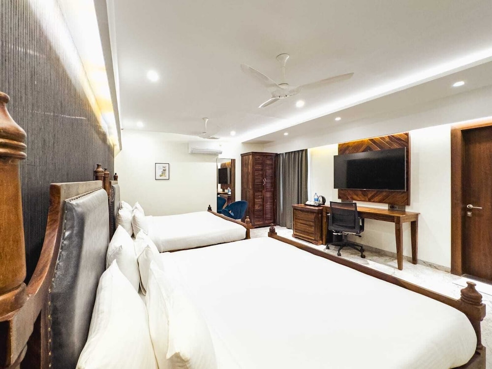 Papaya Tree Hotels - carbon neutral hotel in Indore