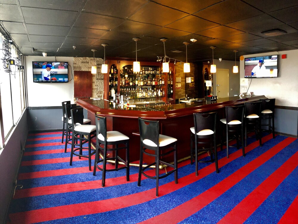 E Hotel Banquet & Conference Center - photo 51