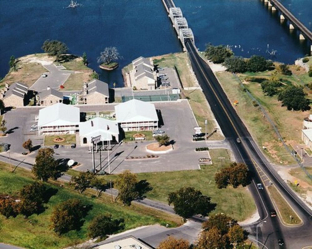 Lake View Inn - photo 25