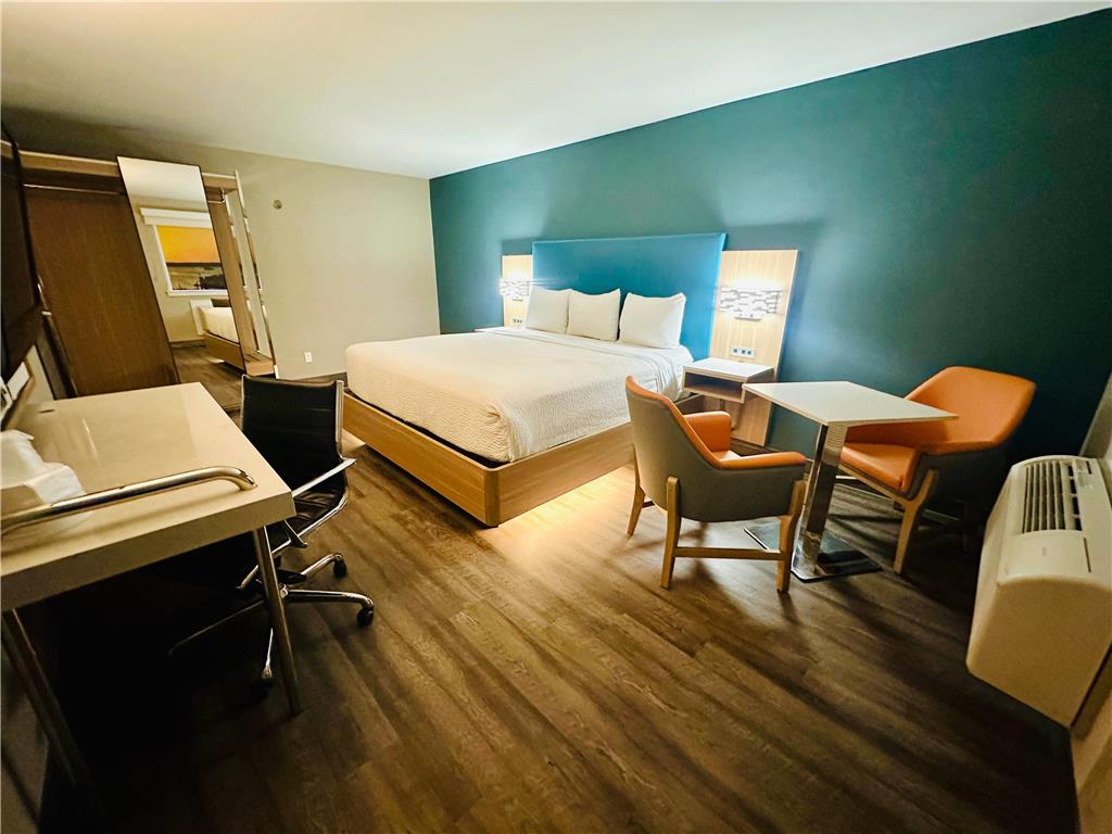 La Quinta Inn by Wyndham Costa Mesa Newport Beach - photo 14