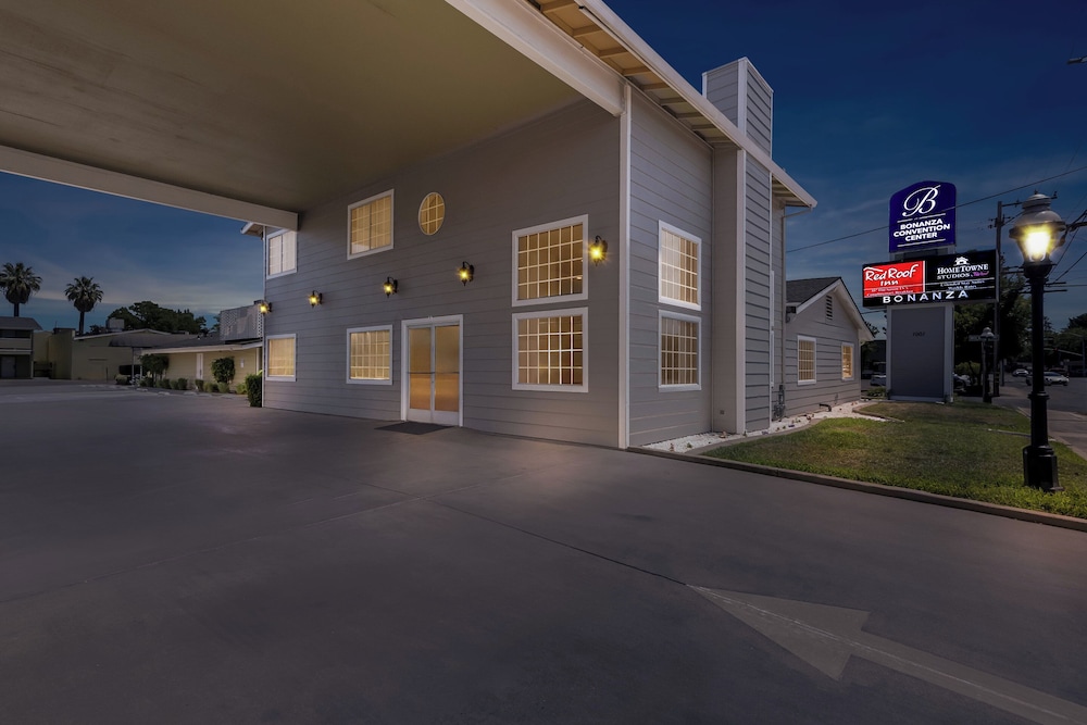 HomeTowne Studios by Red Roof Yuba City Bonanza Marysville - photo 53