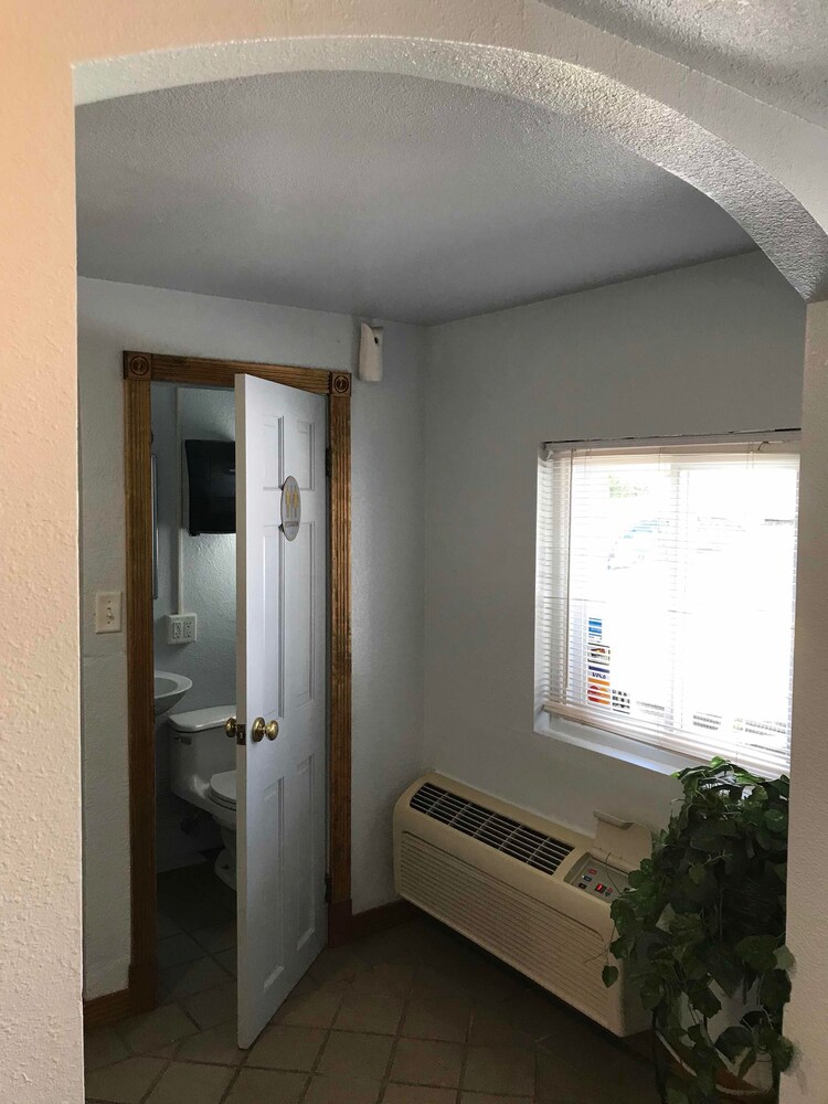 Residential Inn Extended Stay - photo 3