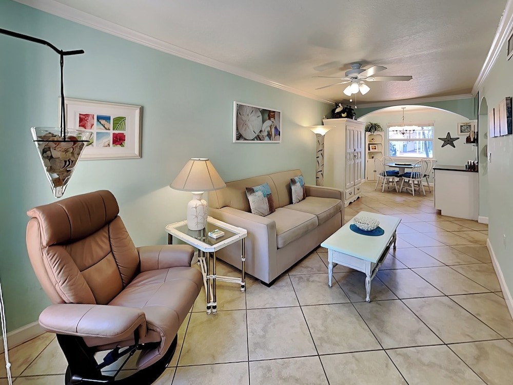 Barefoot Beach Resort F 105 - featured photo