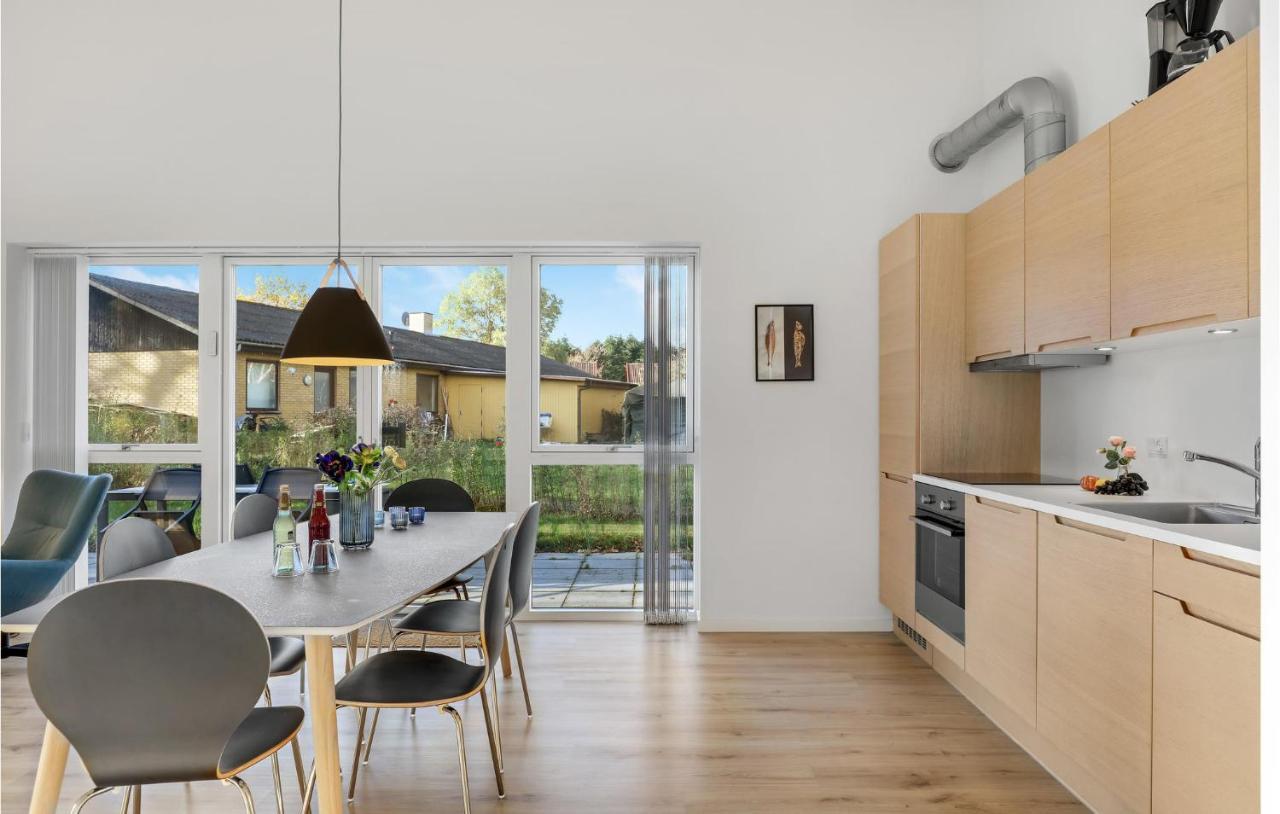 Lovely Home In Nexø With Wifi — 5-Star Luxury Hotel in Nexo, Denmark
