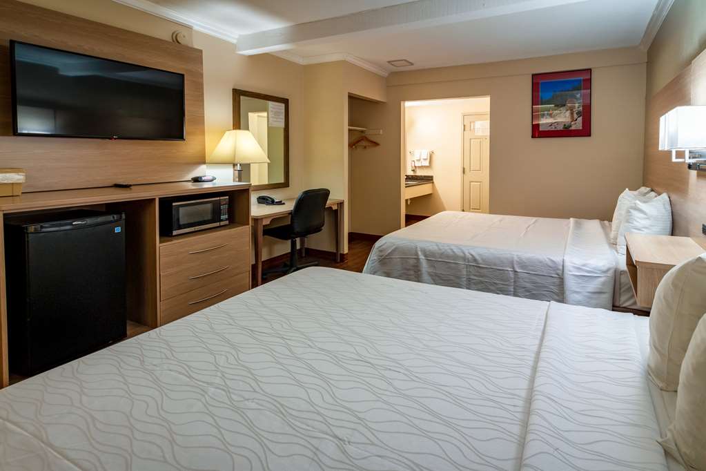 Quality Inn Bishop near Mammoth - photo 9