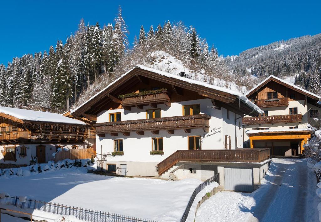 Haus Schneeberg mit Hochkönig Card — 4-Star Luxury Hotel in Muehlbach Am Hochkoenig, Austria