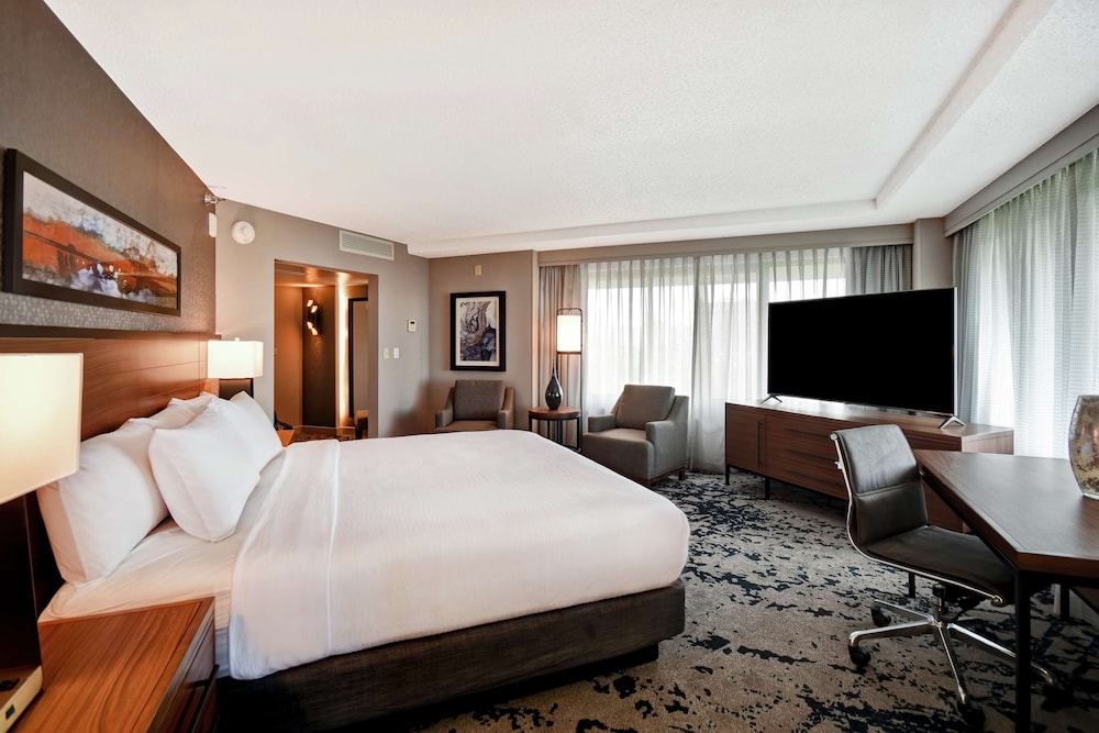 Embassy Suites by Hilton Omaha Downtown Old Market - photo 18