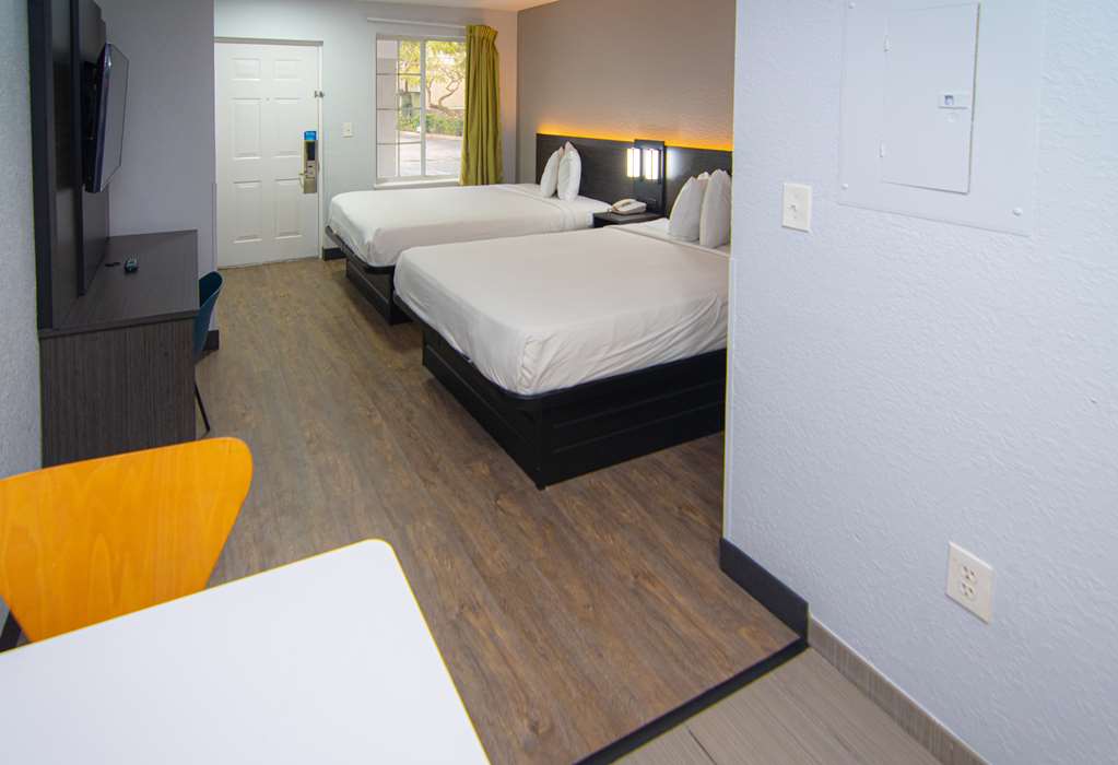 Studio 6 Extended Stay Coral Springs FL Fort Lauderdale - photo 35