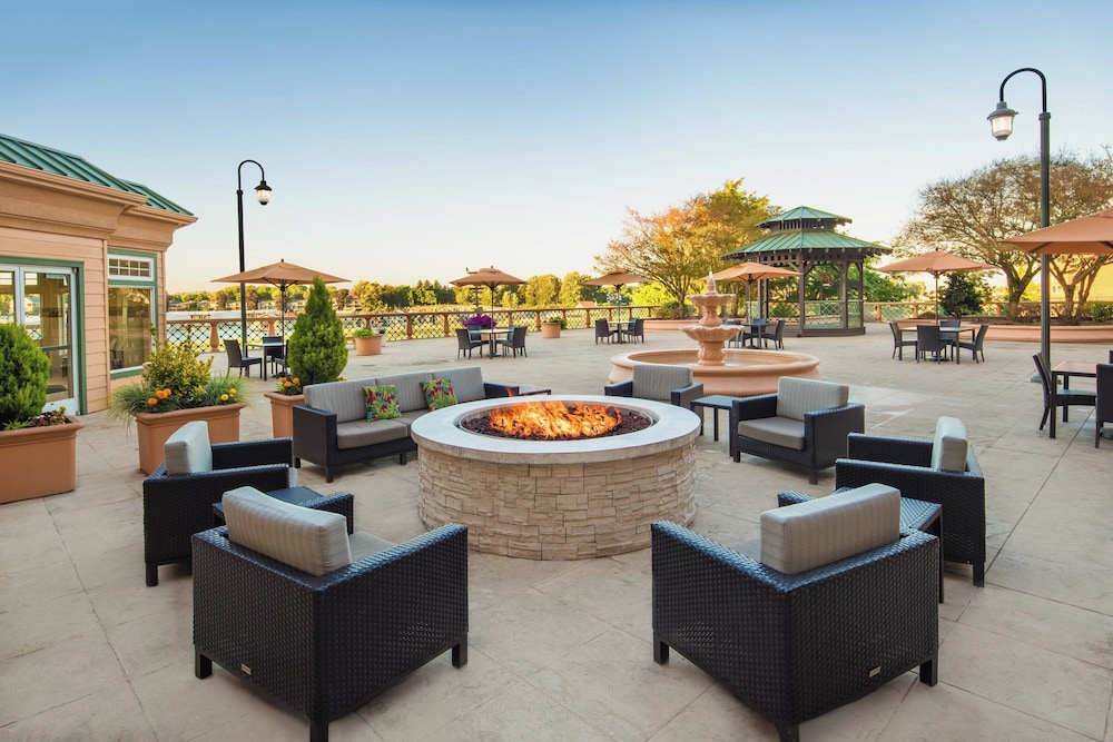 Courtyard by Marriott Portland North - photo 32