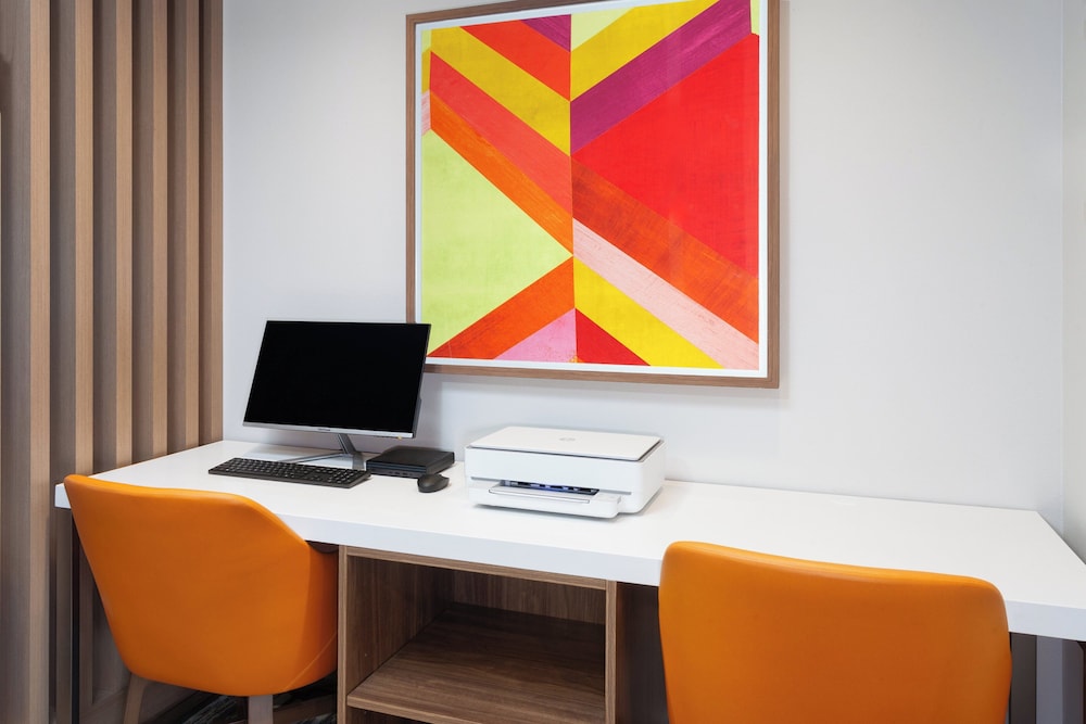 Holiday Inn Express & Suites Reedsburg Dells Area by IHG - photo 36