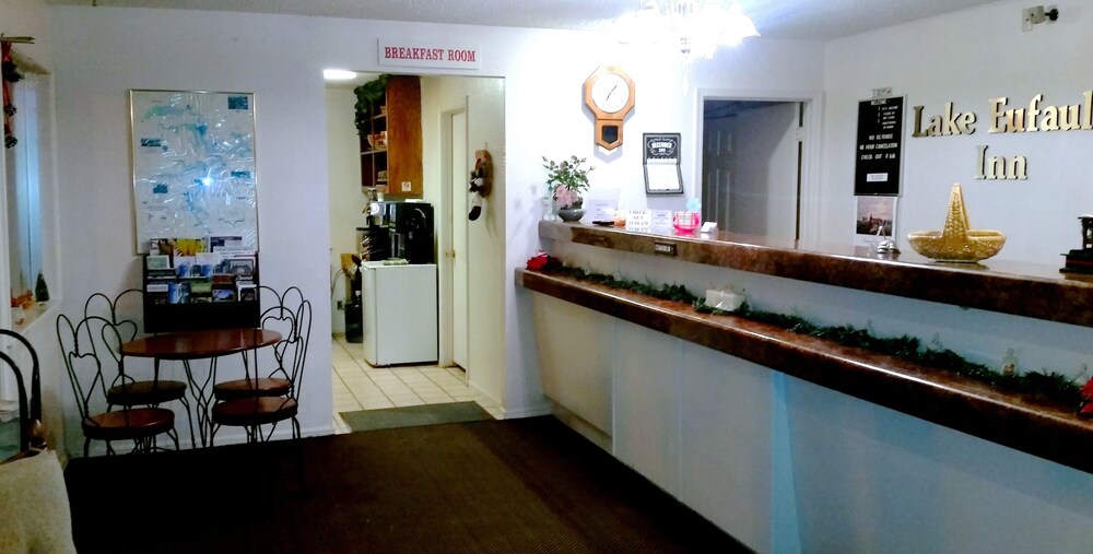 Lake Eufaula Inn - photo 7