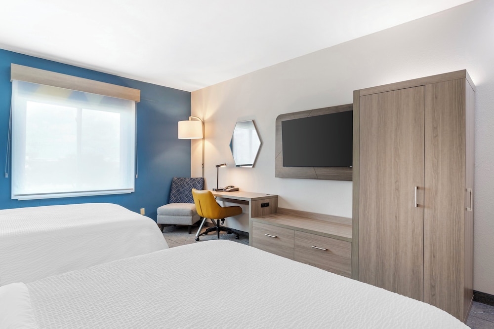 Holiday Inn Express & Suites Alice by IHG - photo 8