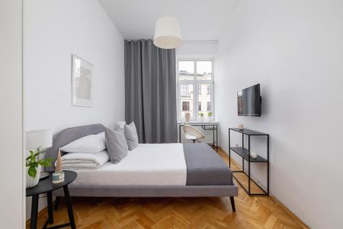 2 Bedroom Apartment with Balcony Długa 65 — 4-Star Luxury Hotel in Krakow, Poland